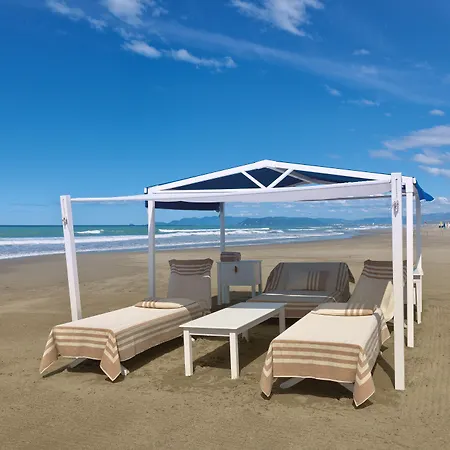 Ξενοδοχείο Augustus Lido 5*