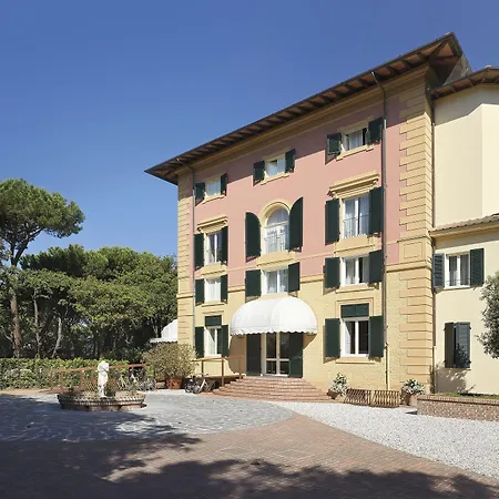 Augustus Lido Hotell 5*